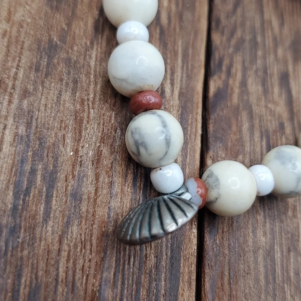 B2316 gorgeous howlite seashell bracelet‎